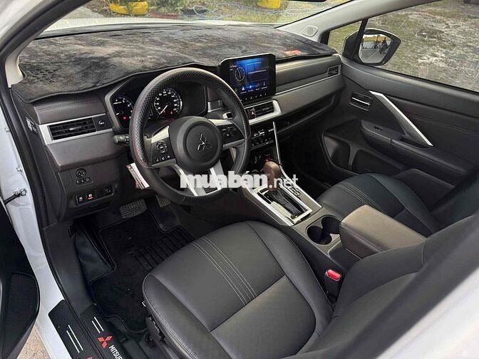 Mitsubishi Xpander Premium AT 2025