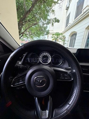 Chính chủ cần Mazda 6  2018  Đen 126082 km