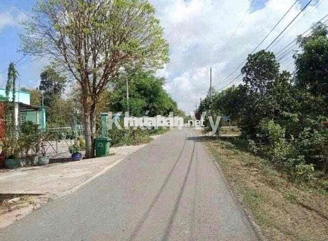 Chính chủ ra gấp 1000m2 ngang 20m mặt tiền nhựa ql13
