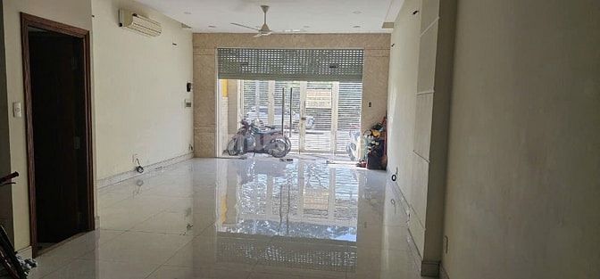 Bán gấp nhà phố mặt tiền Liên Phường cách Global 300m