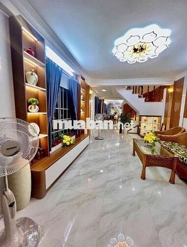 🌟 NHÀ BÁN VỊ TRÍ VÀNG – GÓC 2 MẶT TIỀN THOÁNG ĐẸP, HẺM XE HƠI 8M