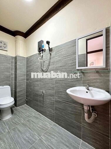 *** 1 CĂN PENTHOUSE VIEW ĐỈNH, 1PN-1PK-1WC