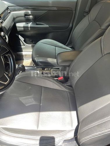 Gia đình cần đổi xe nên bán chiếc xe gia đình, máy zin, tiết kiệm 