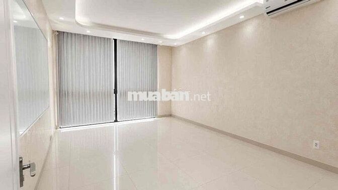 CHO THUÊ NHÀ MẶT TIỀN LÊ LỢI MỚI SƠN SỬA LẠI