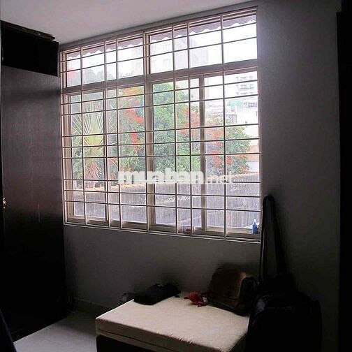 Cho thuê nhà hẻm📍DT: 4,5x18m🏡5PN 3WC🌸cách Chợ Bến Thành vài bước chân