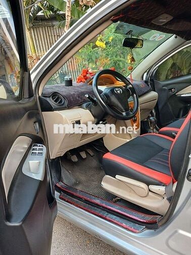 Toyota Vios 2010 Xe Gia Đình Đang Đi .