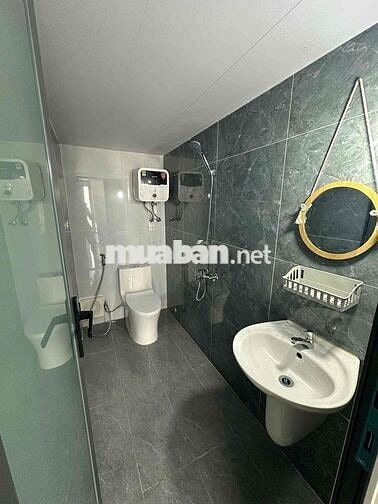 Cho thuê Phòng mặt tiền gần FPT Plaza2