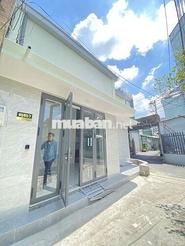 Nhà Góc 2 Mặt Tiền Sau Lưng Chợ Linh Xuân – Hẻm Xe Hơi – 61m² – Nhà Mớ