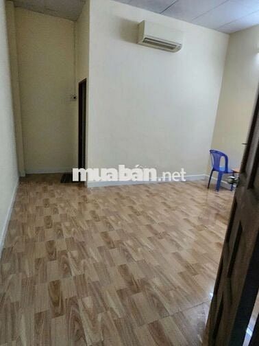 Cho thuê nhà 19/19 Trung Lang DT 4,3m x 19m , 1 trệt 1 lầu 4 phòng ngủ