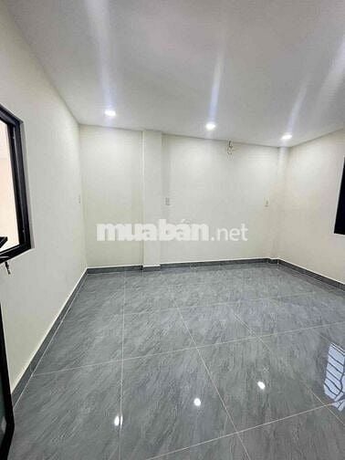 Nhà Góc 2 Mặt Tiền Sau Lưng Chợ Linh Xuân – Hẻm Xe Hơi – 61m² – Nhà Mớ