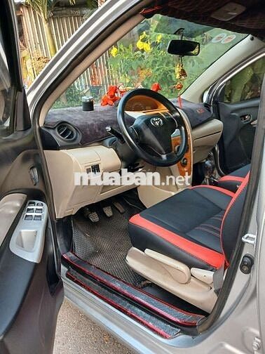Toyota Vios 2010 Xe Gia Đình Đang Đi .