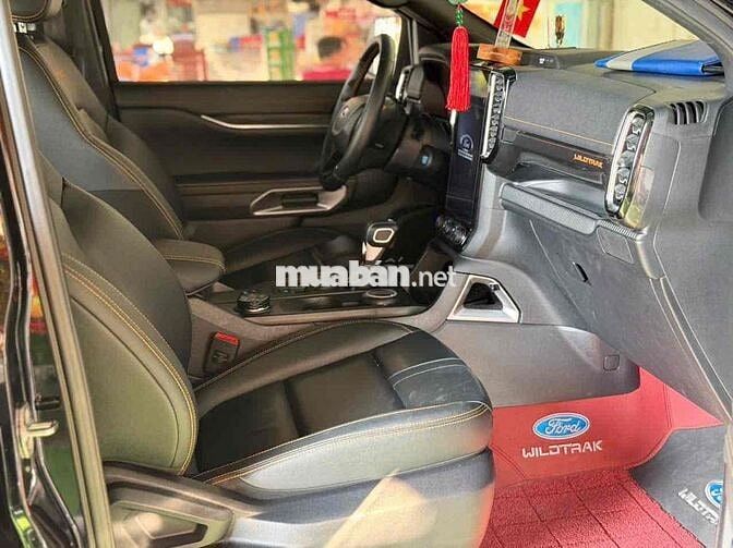 Ford Ranger Wildtrak 4x4 2024 Đen