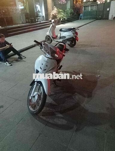 Honda Wave 50cc màu Trắng