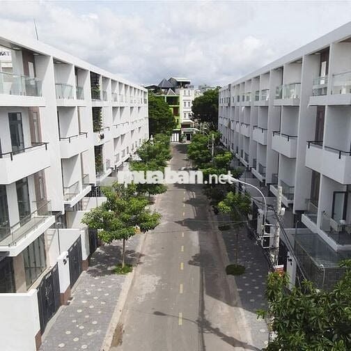 Bán ngay nhà phố KDC hiện hữu, nhà mới nhận nhà ở ngay