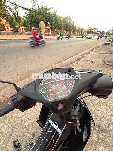 Honda Blade màu Đen