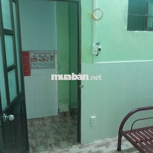 phòng cho thuê có máy lạnh- có bếp nấu ăn 