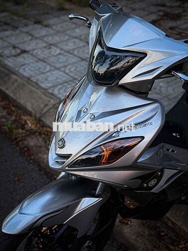 Yamaha Exciter 55p xuống áo bạc đen