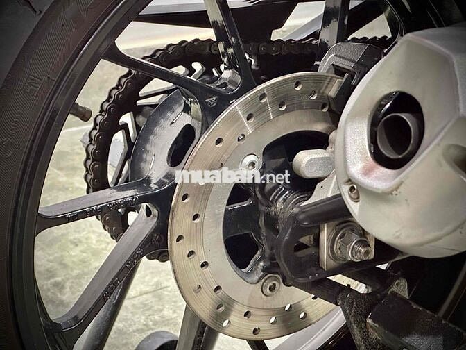 YAMAHA R15V3 2022