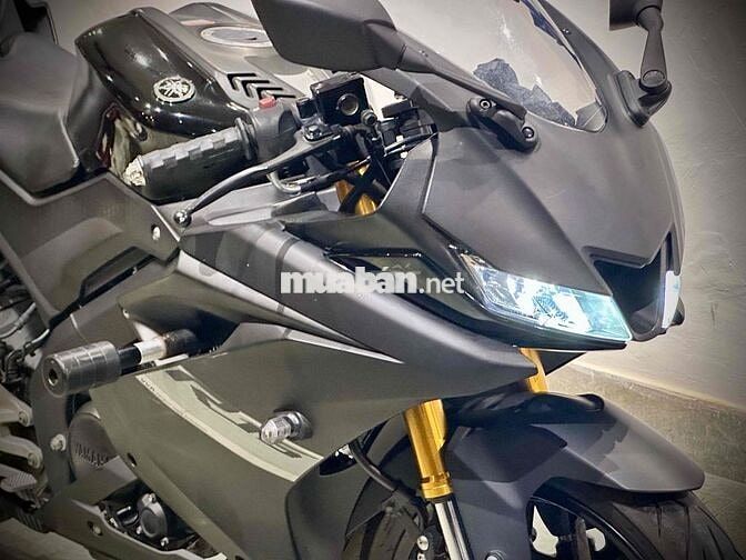 YAMAHA R15V3 2022