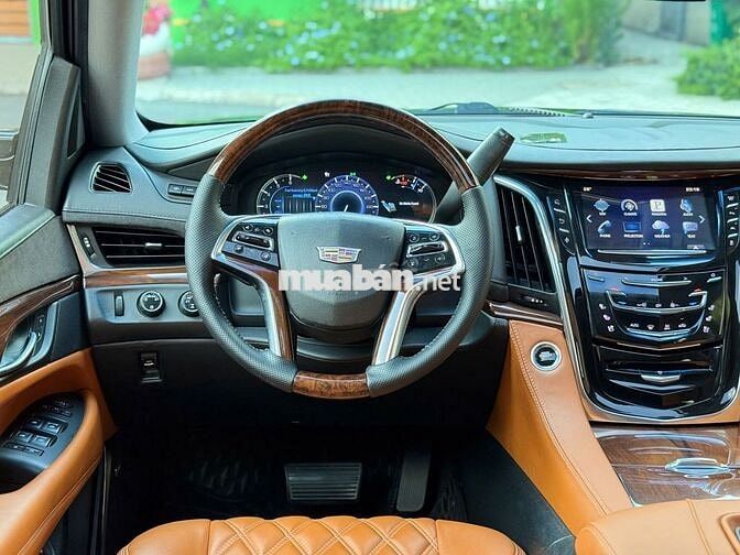 Khủng long nhập Mỹ Cadillac Escalade mode 2016