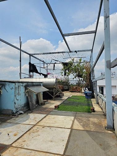 Cho thuê nhà nguyên căn 5 tầng tại hẻm 345 đường Hà Huy Giáp