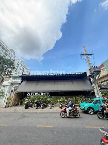 Cho thuê MT 219 Nguyễn Trãi, Quận 1, Dt:17.2x42m, trệt lững, Giá: 550 