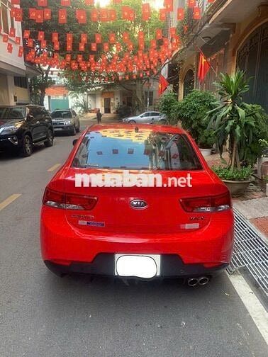 Kia Koup Đỏ