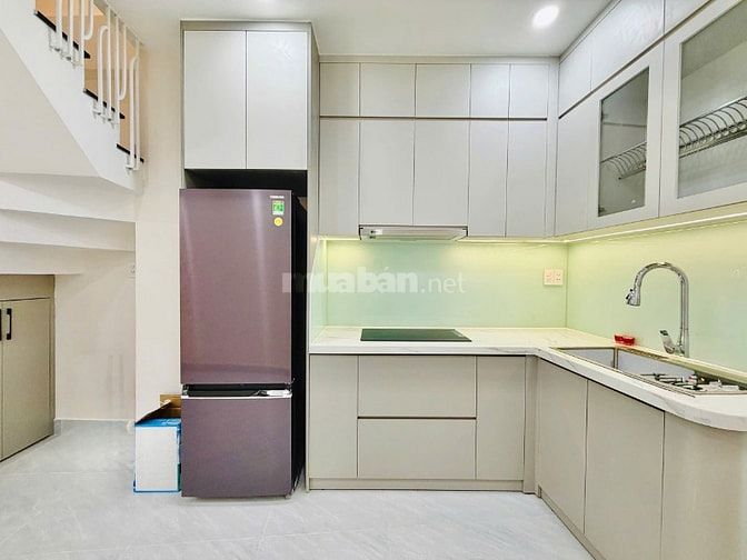 Chính chủ rao bán nhà Lê Văn Sỹ, hẻm xe hơi. HĐ Thuê 17 triệu, SHR.