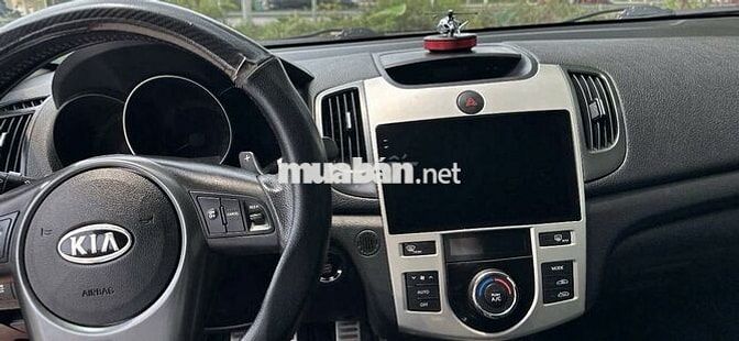 Kia Koup Đỏ