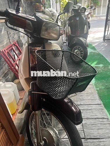 Honda Dream màu Nâu đỏ