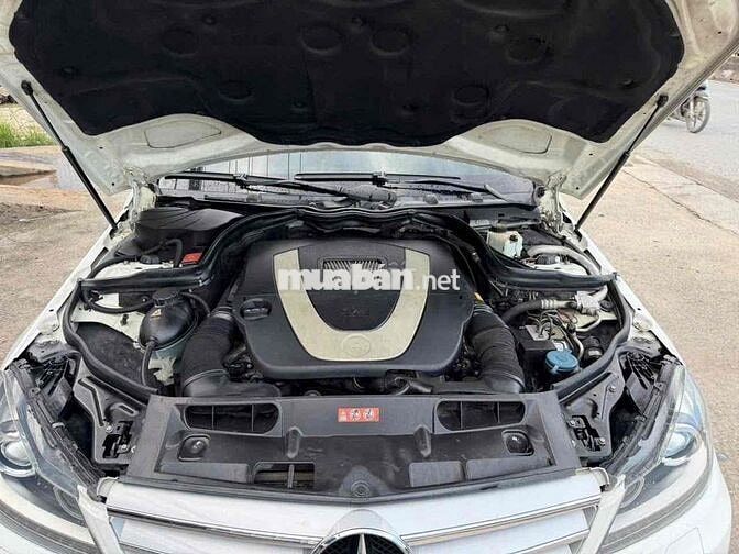 Mercedes-Benz C300 2012 Trắng