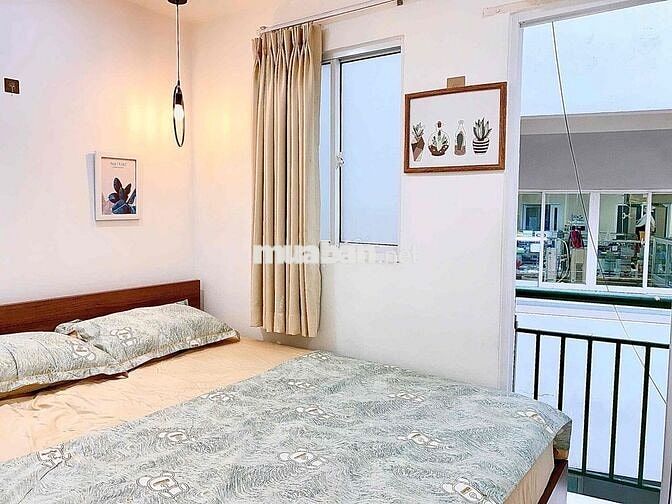 Cho thuê căn hộ 1PN Ban Công-Thang máy-Hầm xe- Ngay chợ Bến Thành Q1