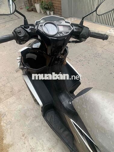 Yamaha Novo 5 Fi Trắng đen