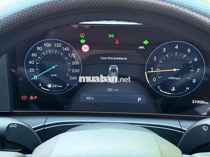 Hyundai Santafe 2024 2.5T Xăng 37.000 km Trắng