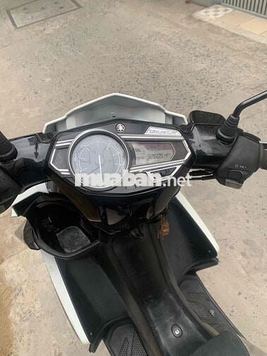 Yamaha Novo 5 Fi Trắng đen