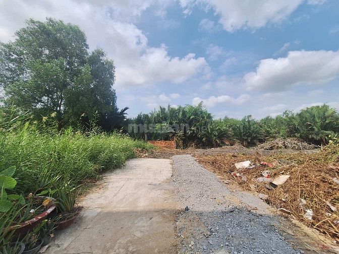 ĐẤT MẶT TIỀN HẺM CHÍNH ĐƯỜNG NGUYỄN BÌNH DT 223M2 GIÁ 5,5 TỶ