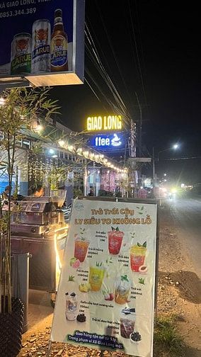 Giao Long Coffee Bến Tre – Cà phê máy 13k, trà 1 lít 19k, sân vườn tho
