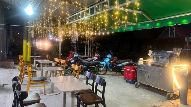 Giao Long Coffee Bến Tre – Cà phê máy 13k, trà 1 lít 19k, sân vườn tho