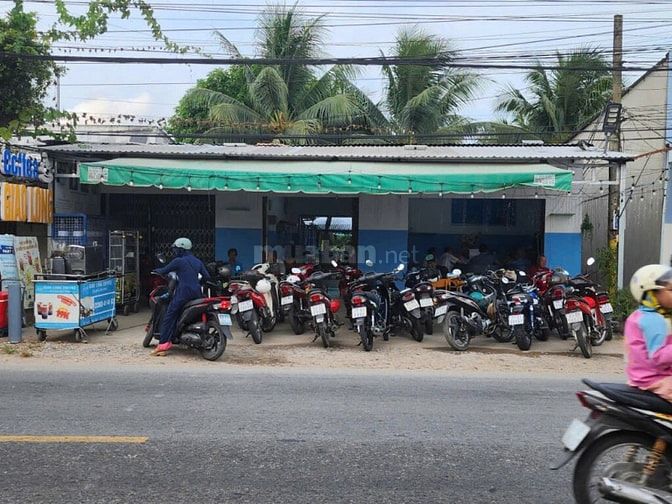 Giao Long Coffee Bến Tre – Cà phê máy 13k, trà 1 lít 19k, sân vườn tho