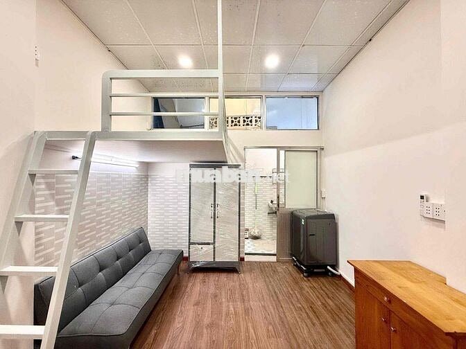 Cho Thuê Căn Hộ Gác Full NT Máy Giặt Riêng Rộng 25m2 Ngay Sư Vạn Hạnh