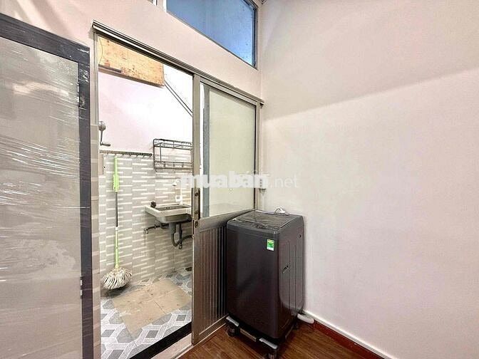 Cho Thuê Căn Hộ Gác Full NT Máy Giặt Riêng Rộng 25m2 Ngay Sư Vạn Hạnh