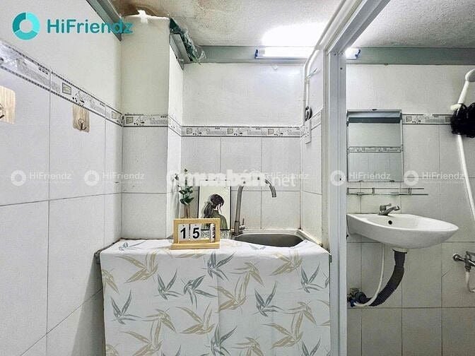 PHÒNG TRỌ GIÁ RẺ - CÓ THANG MÁY - HẦM XE - GẦN NGÃ TƯ 4 XÃ_LÊ VĂN QƯỚI