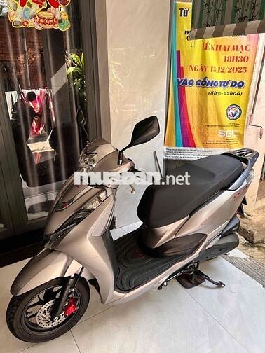 Cần Bán Honda Lead 4V PBĐB 2022 BSTP 9 Chủ Kí Giấy