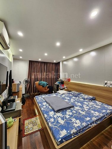 Bán nhà phố Đại La 46m, xây 5 tầng, nhà mới chính chủ . Giá 11,5 tỷ