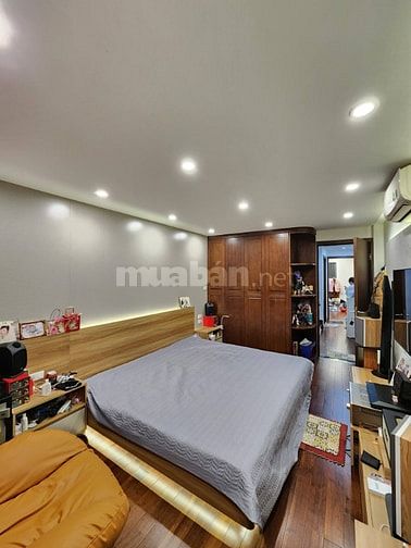 Bán nhà phố Đại La 46m, xây 5 tầng, nhà mới chính chủ . Giá 11,5 tỷ