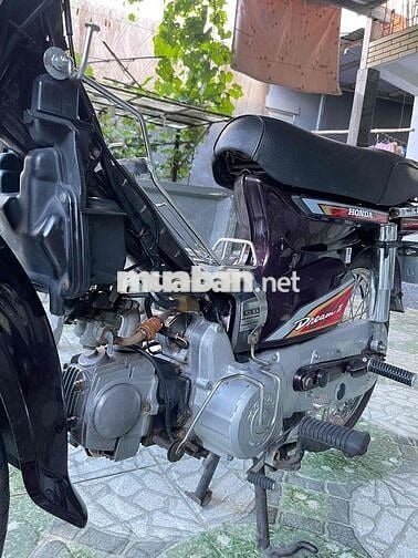 Honda Dream Thái màu Tím Đã sử dụng