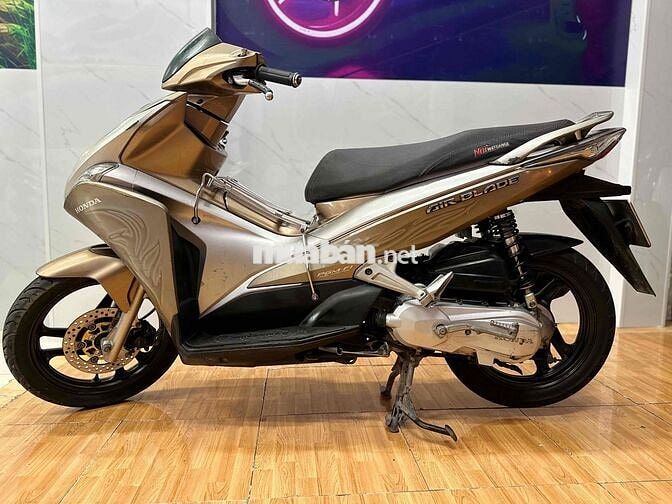 Honda Air Blade 2012 mắt cú fi Vàng đồng