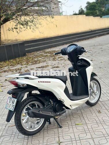 Honda Vision Trắng đen