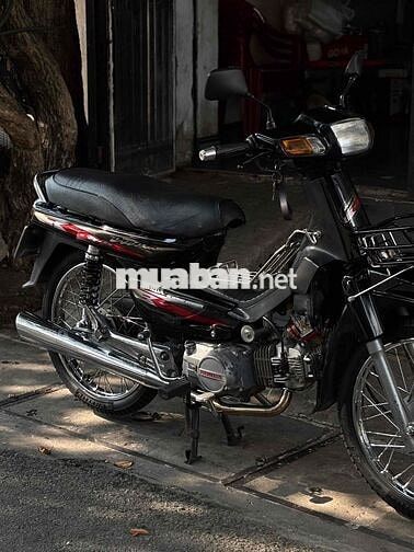 Honda Dream Đen