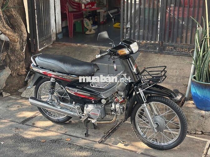 Honda Dream Đen